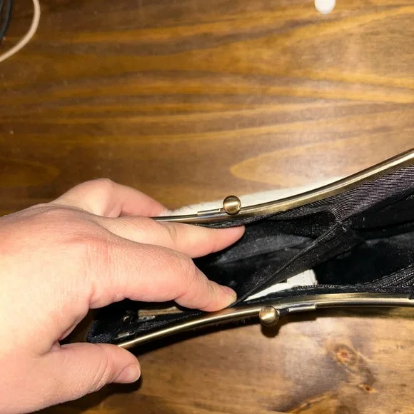 Patricia Nash white and metallic cowhide clutch - Picture 6 of 8